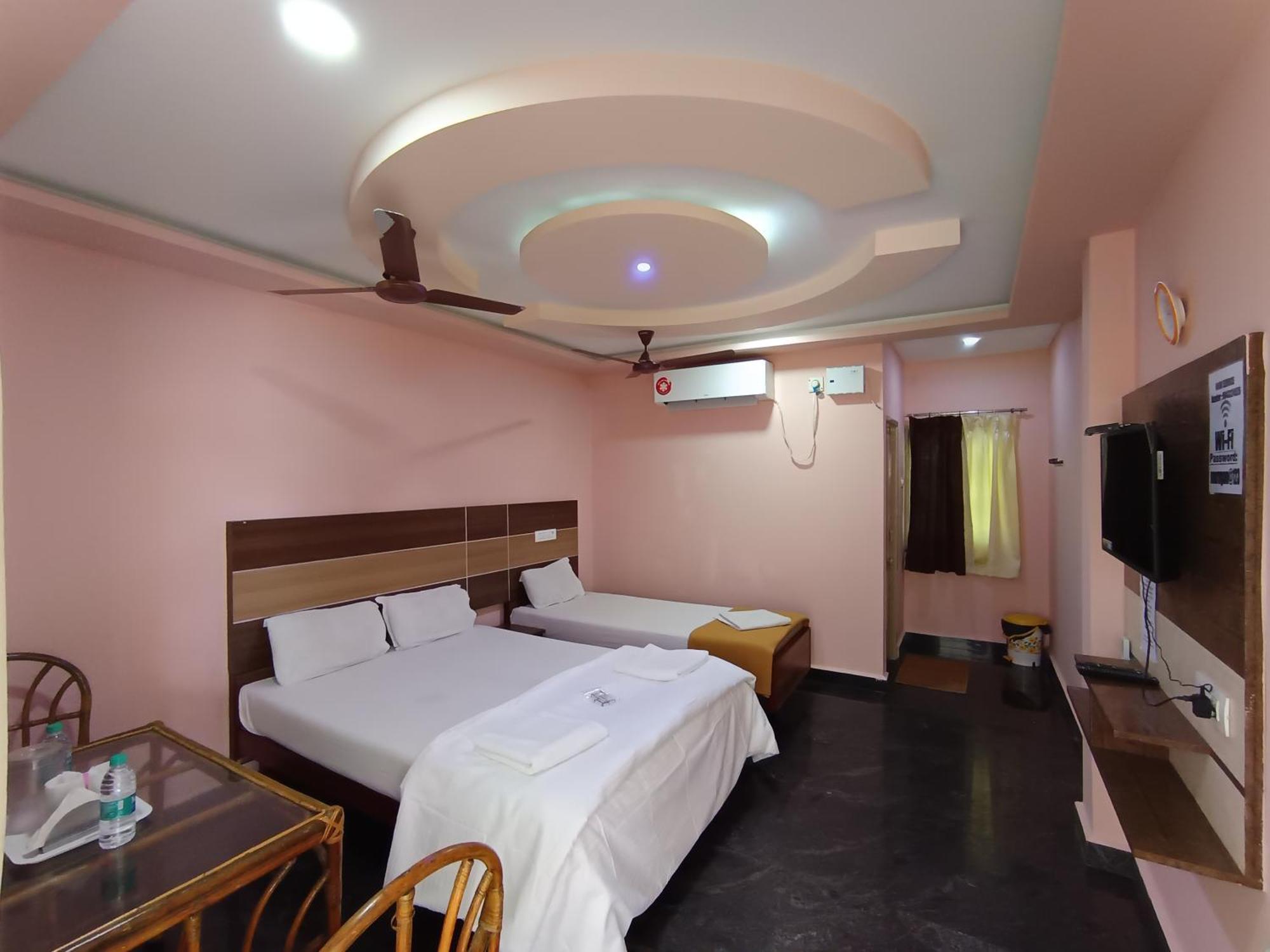 Sri Murugan Beach Paradise Hotel Mahabalipuram Exterior foto