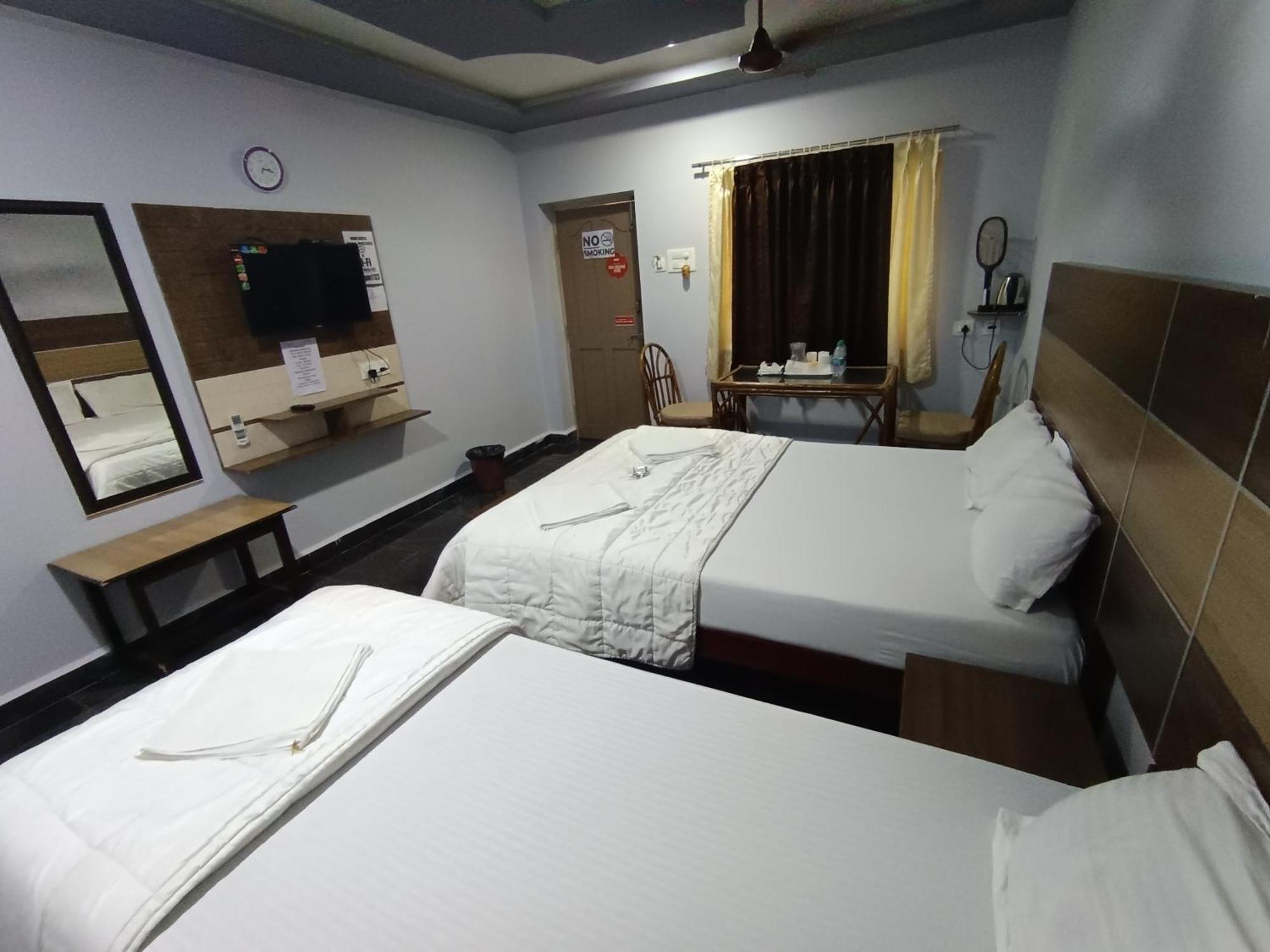 Sri Murugan Beach Paradise Hotel Mahabalipuram Exterior foto