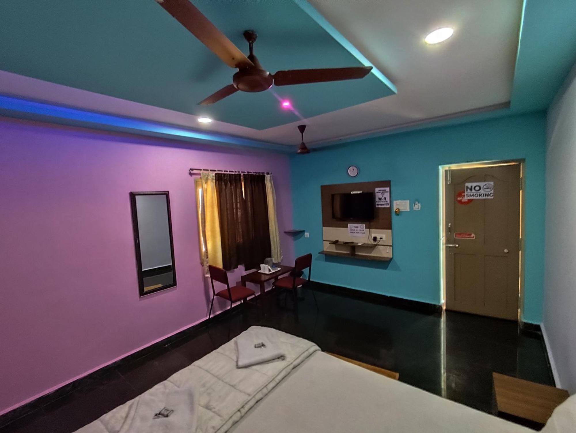 Sri Murugan Beach Paradise Hotel Mahabalipuram Exterior foto