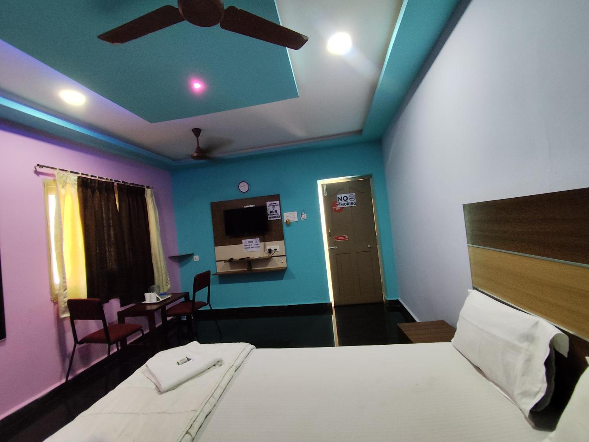 Sri Murugan Beach Paradise Hotel Mahabalipuram Exterior foto